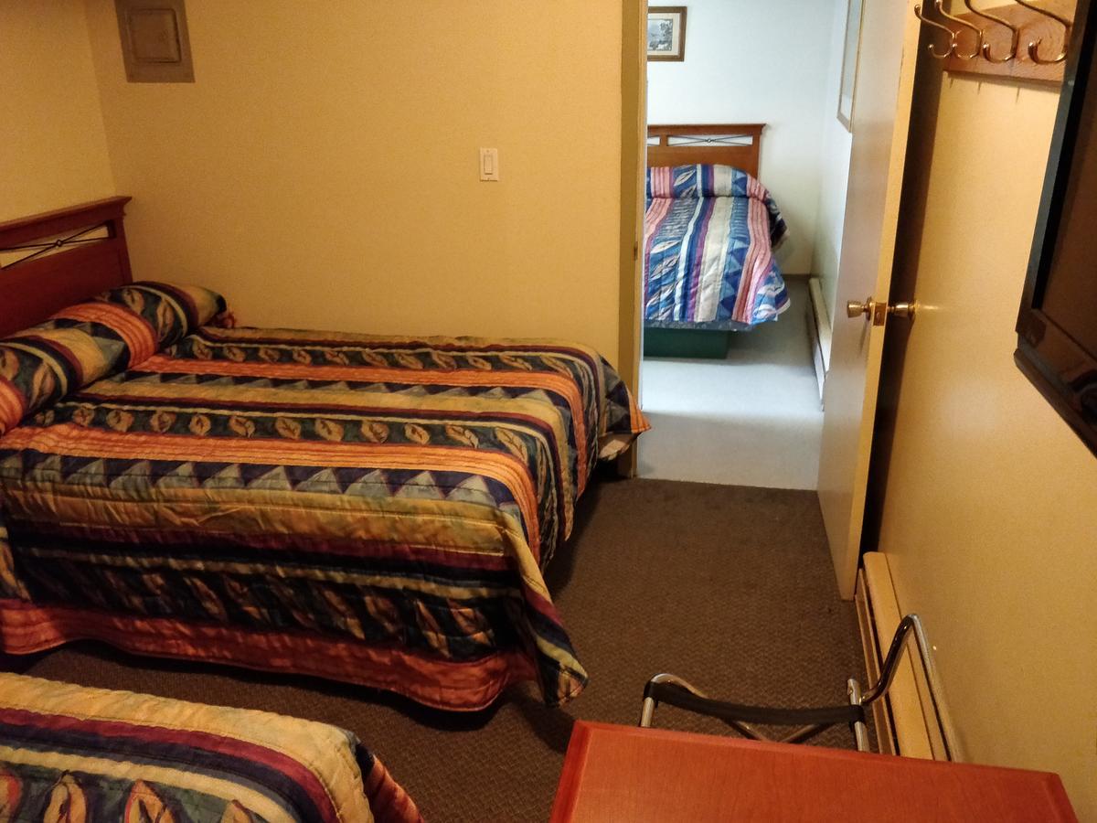 Siesta Inn Vanderhoof Екстер'єр фото